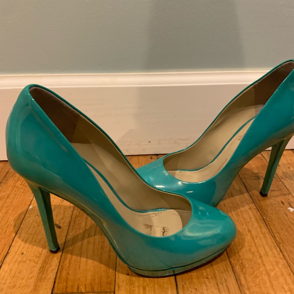 Heels - Picture 2 of 4
